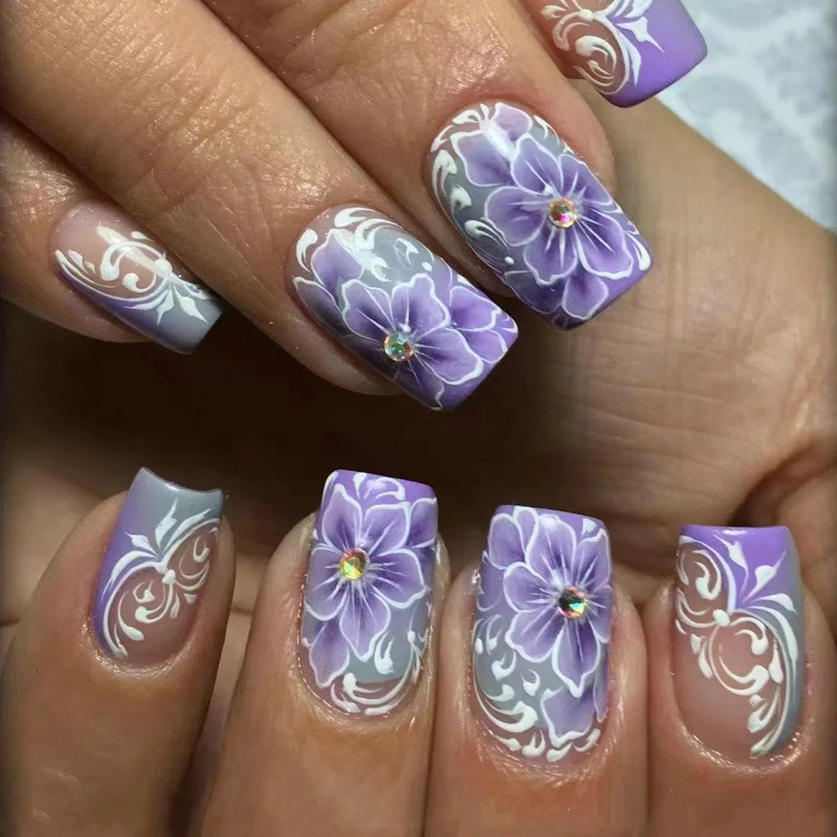 24Pcs Solid Black Short False Nails with Rose Pattern Design Ballerina Square Artificial Full Cover Press on Nail Tips for Girls