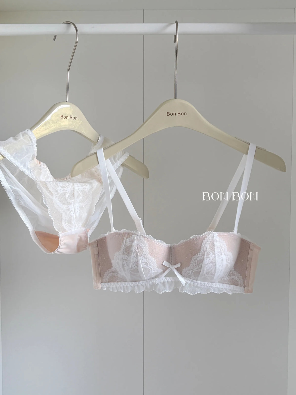 Women's French Lace Bra & Briefs Set Sexy Semi Cup Push Up Small Bust Support Enhance Comfort Lightweight Bralette Free Shipping