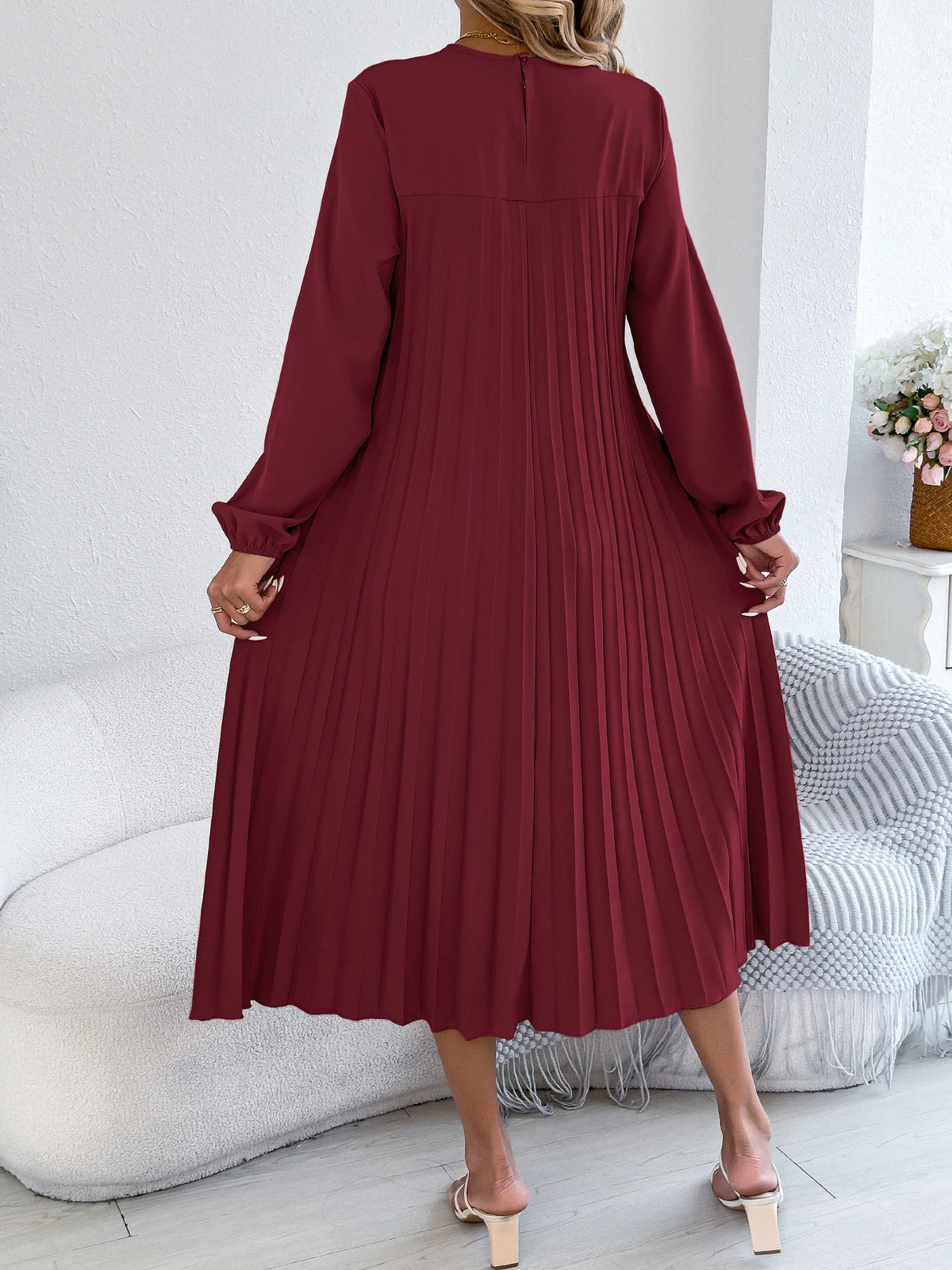 Women Elegant Dress 2026 Retro Solid Color Round Neck Long Sleeve Pleated Dress Without Belt 2026 Autumn Winter Khaki Green Red