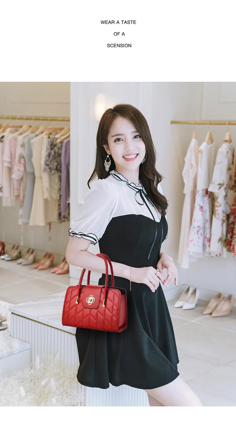 2025 Women’s Fashion Monogram Shoulder Handbag – Printed Leather Single Strap Bag | حقيبة يد نسائية 2025 – تصميم عصري بنقشة المونوغرام من الجلد بحزام كتف واحد