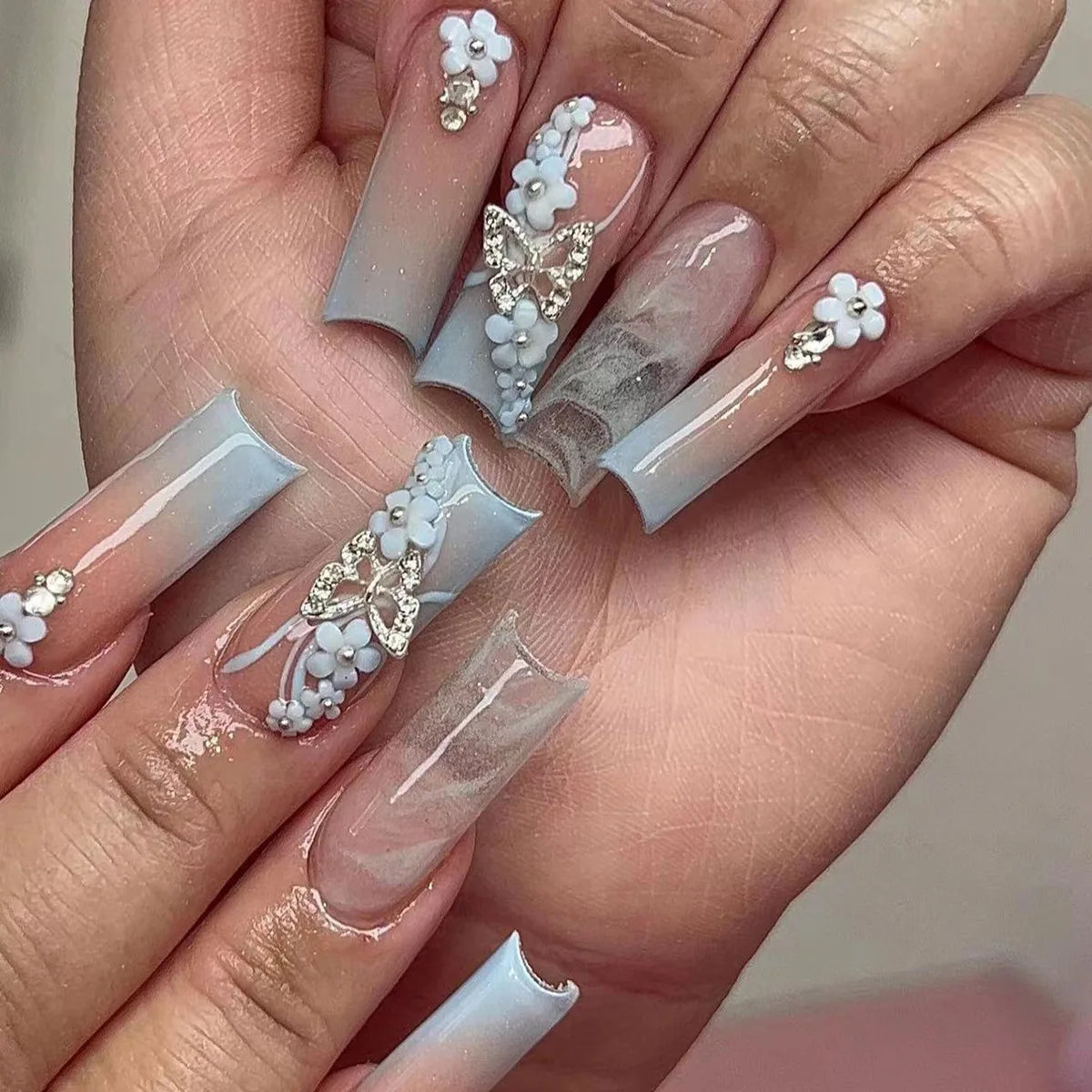 24pcs Green French Fake Nail Spring Summer Long Square Press on Nails Woman with Flower Design False Nail Sets Wearable Manicure