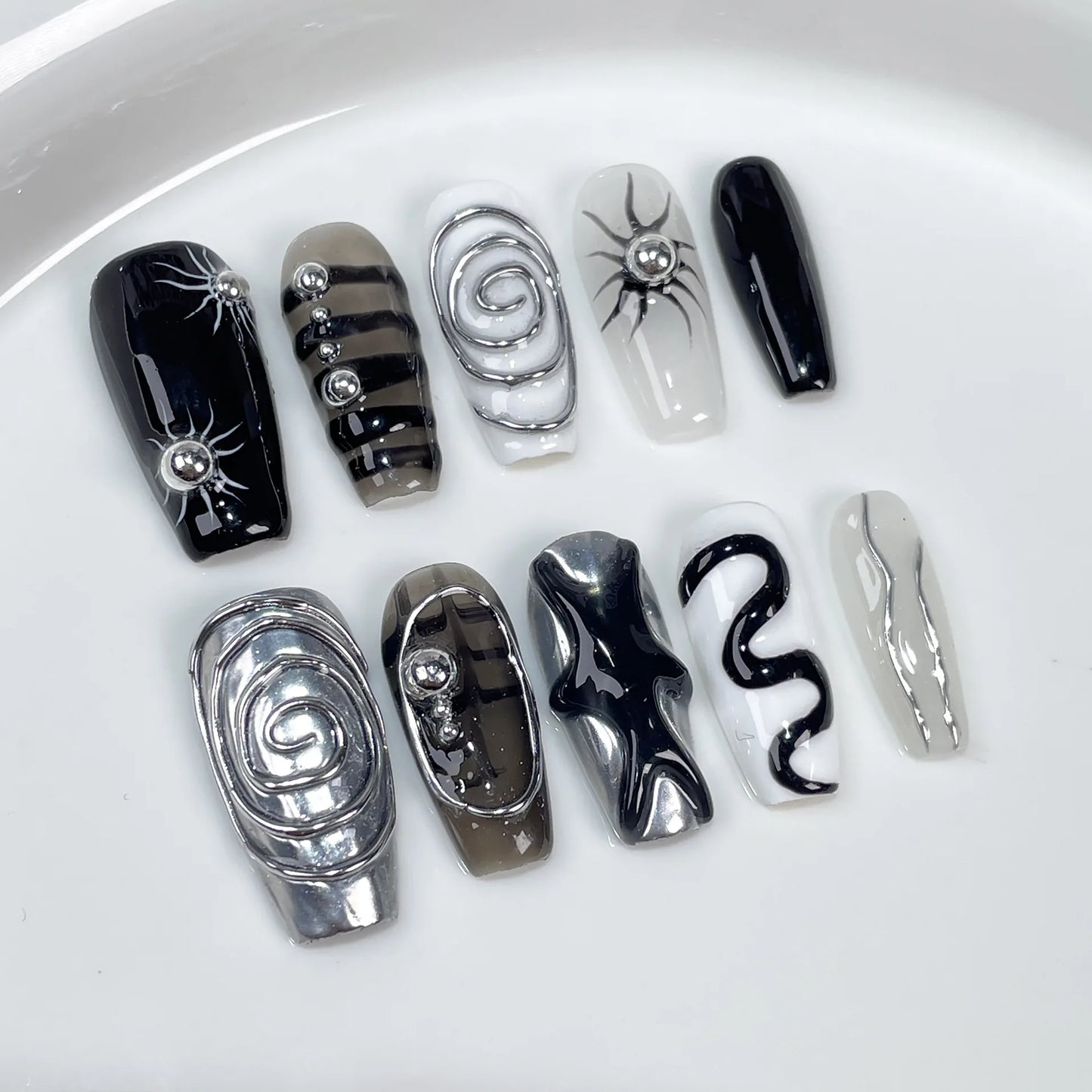 10Pcs/set Metallic Dark Handmade Press on Nail Set French Cool Hot Girl Fake Nails Coffin Full Cover Manicure Wearable Nail Tips