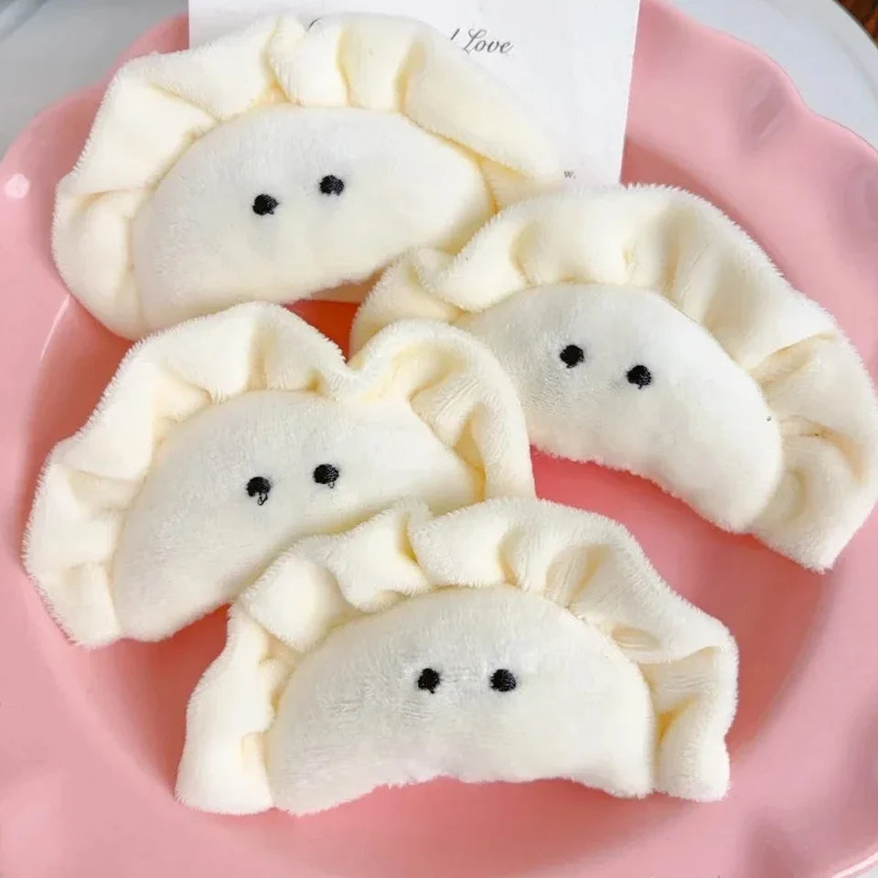 ZAKOL Fashion Cartoon Plush Dumpling Keychain Soft Stuffed Food Keyring Backpack Bag Decor Pendant Lovely Kawaii Gift for Unisex