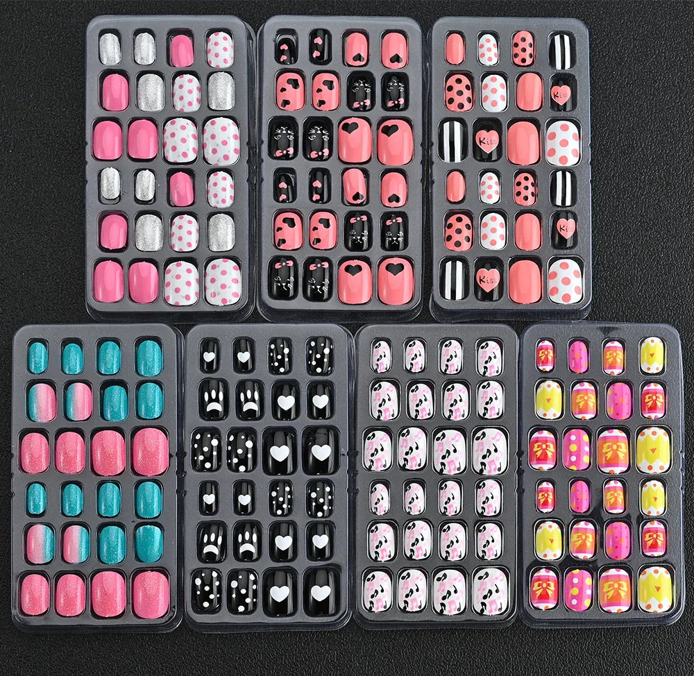 24pcs/box Candy Kids False Nail Cartoon Full Cover Press On Fake Nails Tips Kawaii Acrylic Artificial Fingernails for Girls