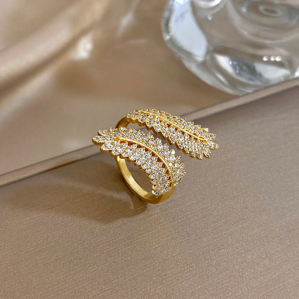 Luxury Elegant Golden Sparkling Micro Zirconia Double Leaf Rings Statement Copper Alloy Jewelry Stackable Valentine's Day Gift