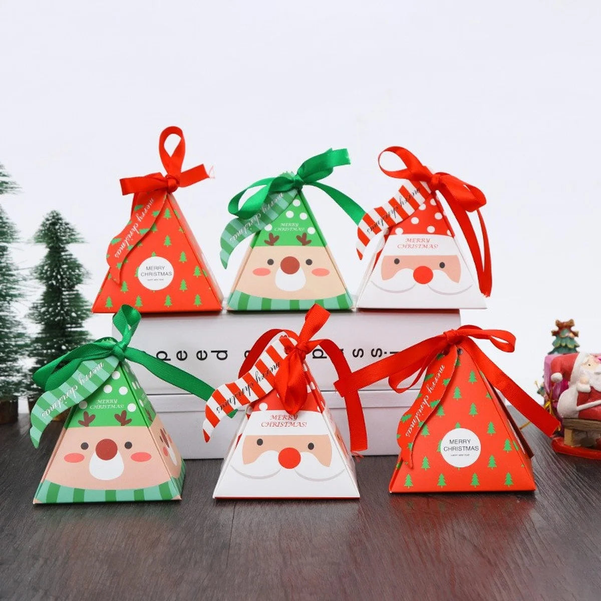 12Pcs Book Shaped Christmas Merry Christmas Winter Paper Decor Funny Candy Treat Boxs For Xmas Decoration Gift Wrapping Boxes