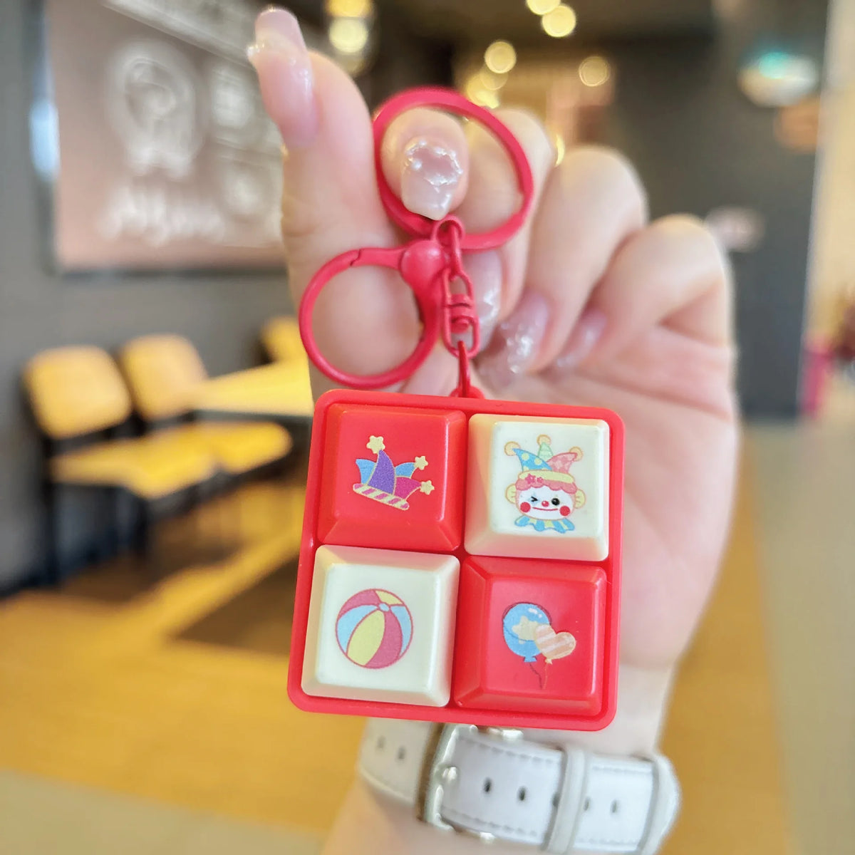 ZAKOL Cartoon Fidget Keychain DIY Keyboard Keys Button Squeeze Music Keychain Pass The Time Relief Stress Four-square Keychain