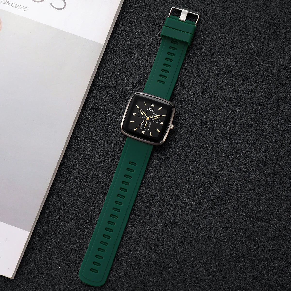 Fashion Square Women Quartz Watch Green Silicone Band Rhinestone Ladies Dress Wristwatches Clock Relogio Feminino (Without Box)