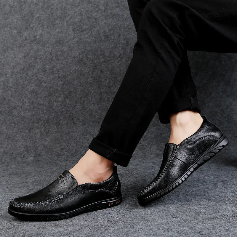 CLOHOO Men's Comfortable Soft-Soled Slip-On Loafers Versatile Casual Business Formal Leather Shoes