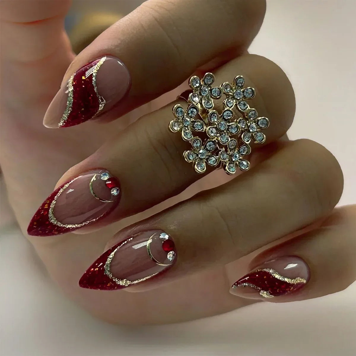 24Pcs Purple Heart Almond False Nails Artificial Simple with Glue French Wearable Fake Nails Full Cover Press on Nails Tips Art