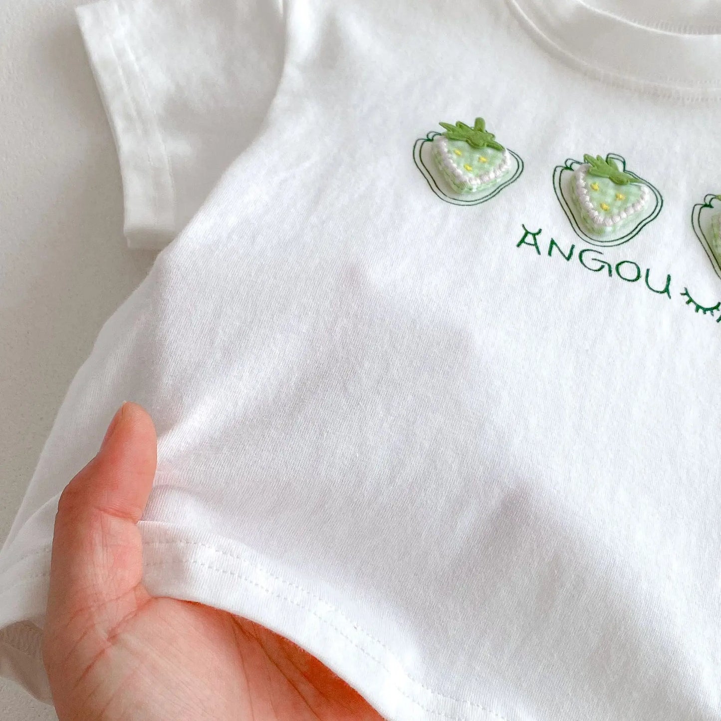 Summer Newborn Infant Baby Boy Girls' Cute Cartoon Strawberries Printing T-Shirt Muslin Perfect For Kids' Fashion Baby Clothing
