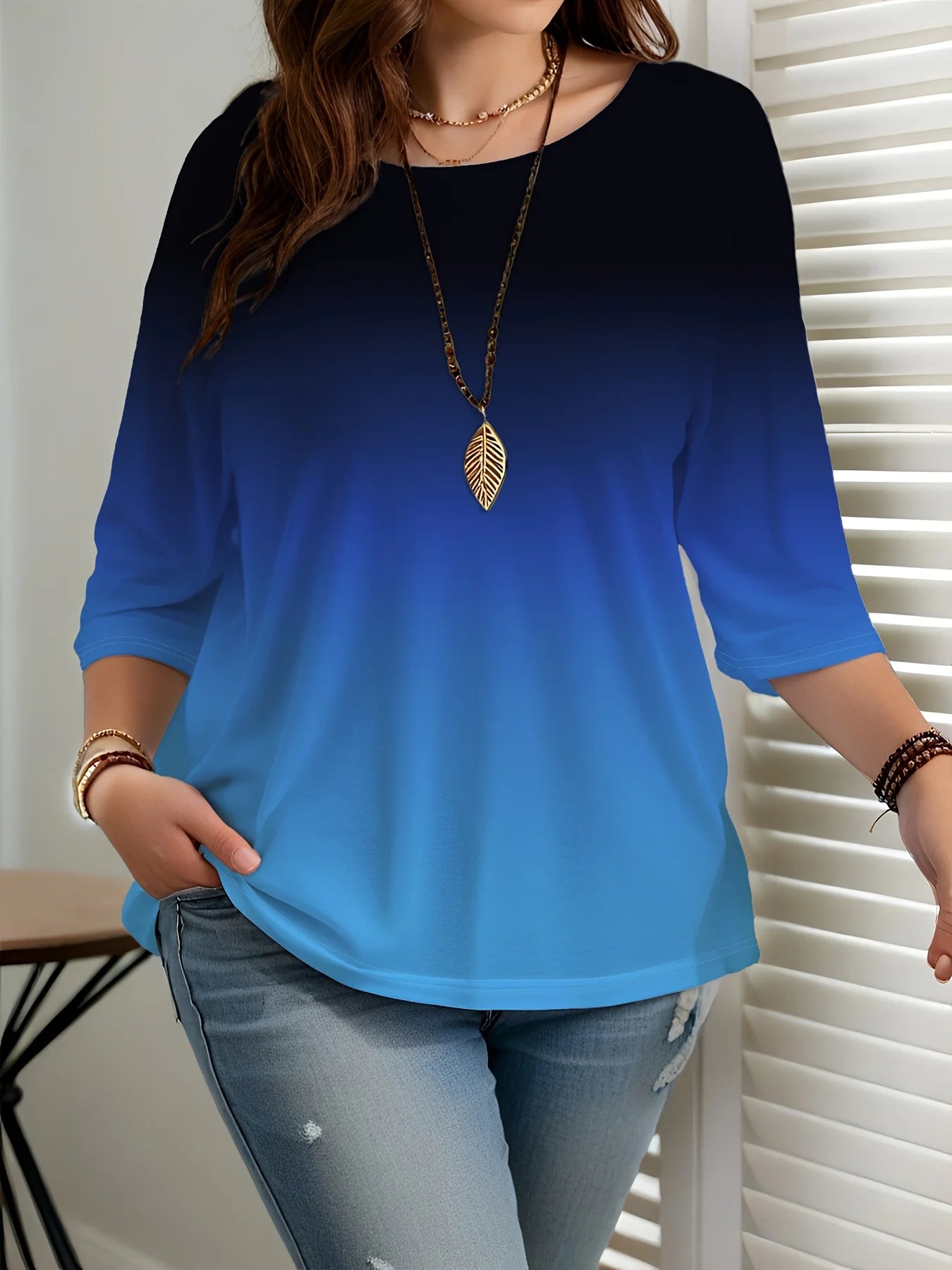 Plus Size Gradient Color T-Shirt – Casual Elegant Top