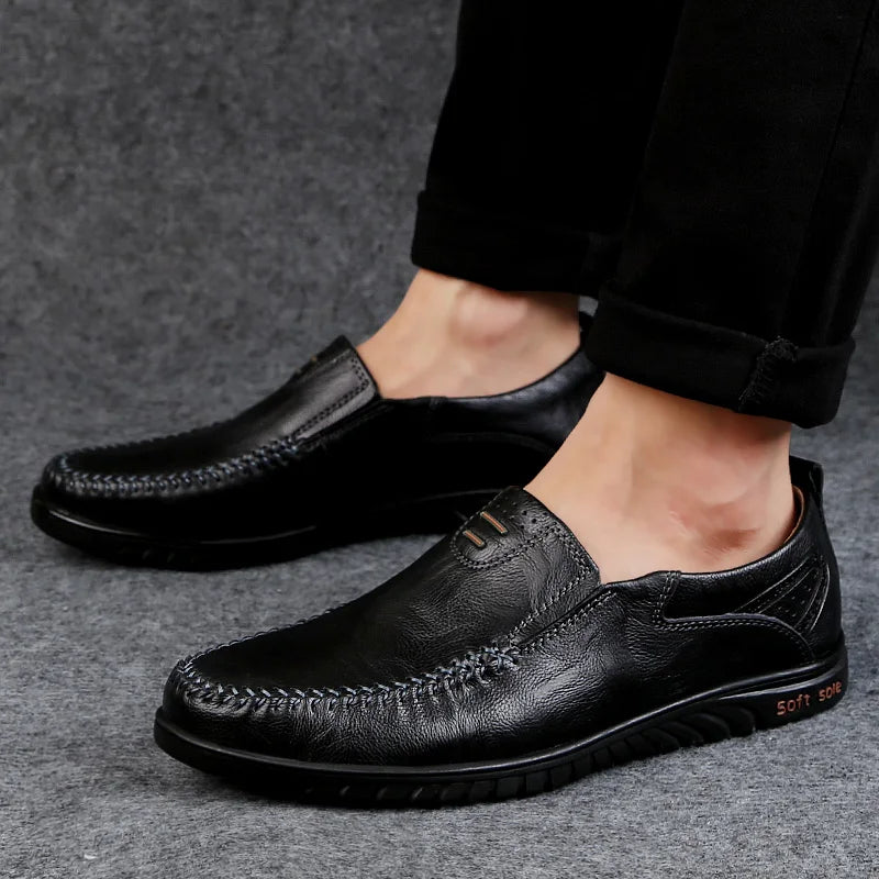 CLOHOO Men's Comfortable Soft-Soled Slip-On Loafers Versatile Casual Business Formal Leather Shoes