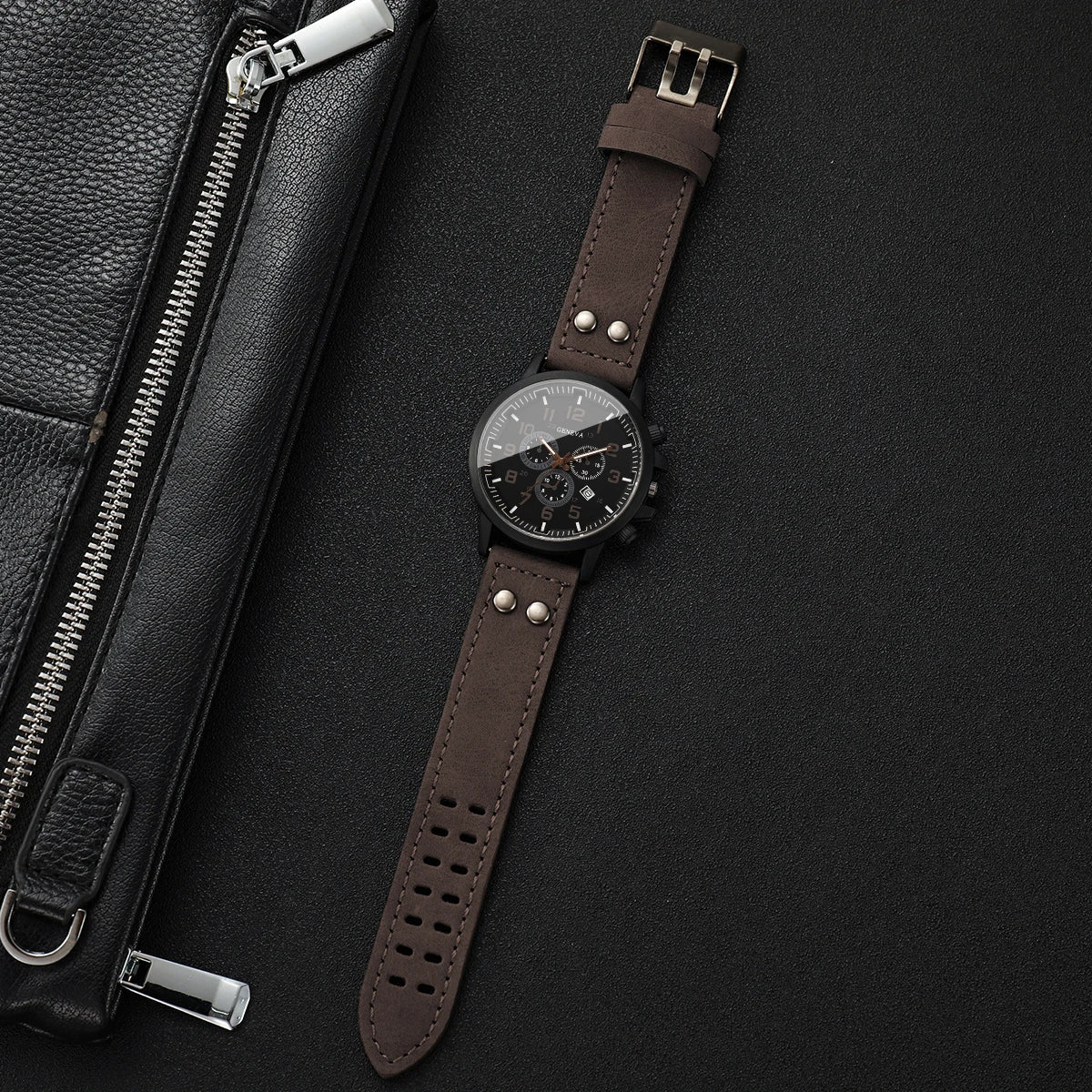 Fashion Military Men Sports WatchesLeather Strap Decorative Sub‑Dials Calendar Display Wristwatch Relogio Masculino（Without Box）