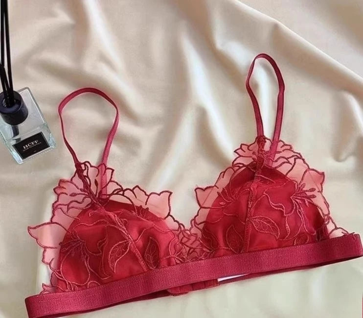 Sexy French Lace Bralette & Underwear Set, Lightweight Wireless Triangle Cup Bra for Women, Pure Elegant Small Boobs S-XL MOYISU