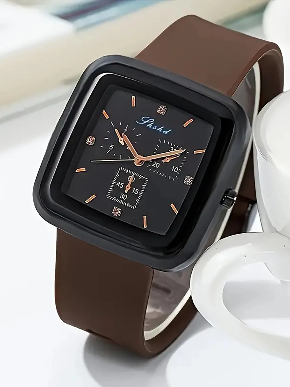 Minimalist Sports Quartz Watch – Unisex