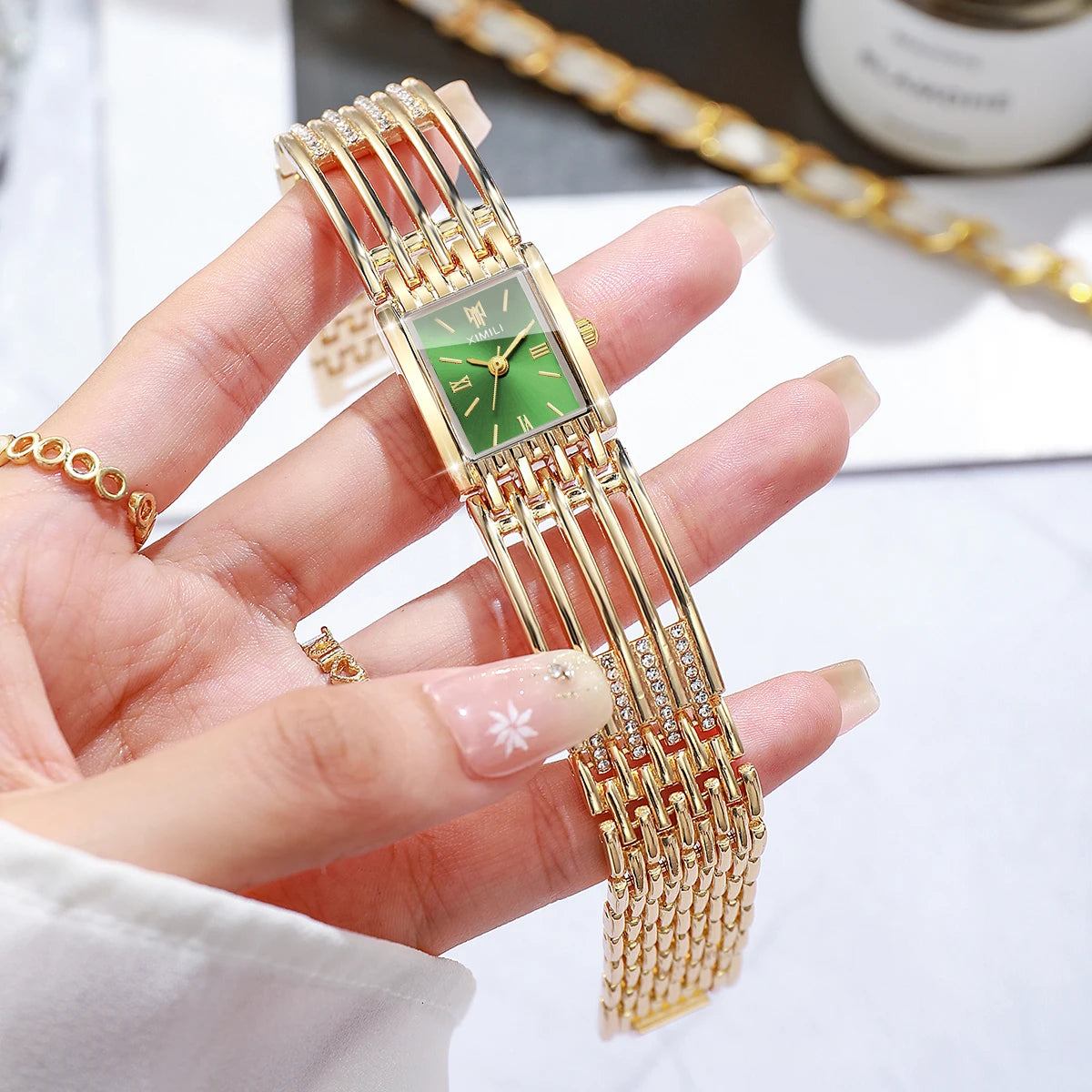 Luxury Gold Bracelet Strap Women Quartz Watch Rectangle Roman Dial Ladies Dress Wristwatches Clock Relogio Feminino（Without Box）