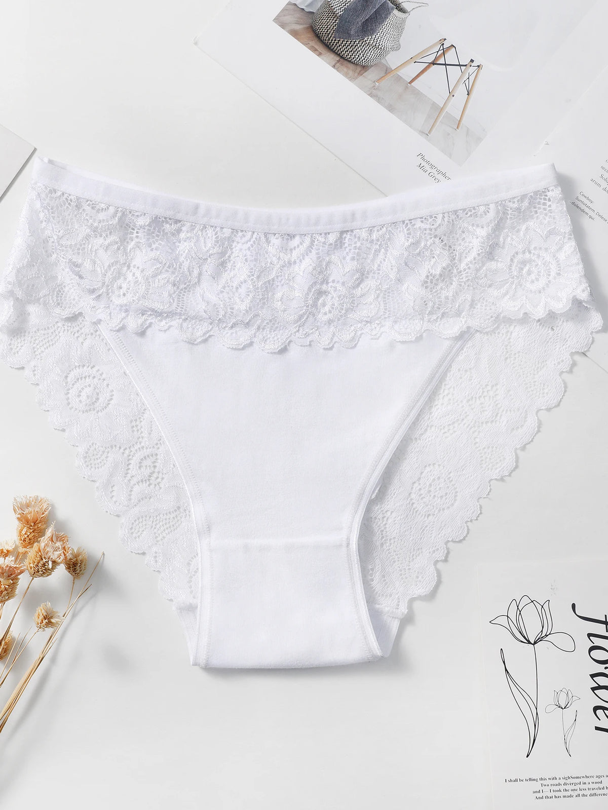 3PCS Women's Panties Sexy Hollow Out Flower Lace Cotton Splicing Briefs Comfort Lingerie Breathable Underpants Daily Wear