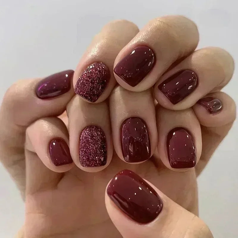 24Pcs Medium Short Square False Nails Glittering Nail Art White Wearable Fake Nail Silver French Full Cover Press on Nail Tips