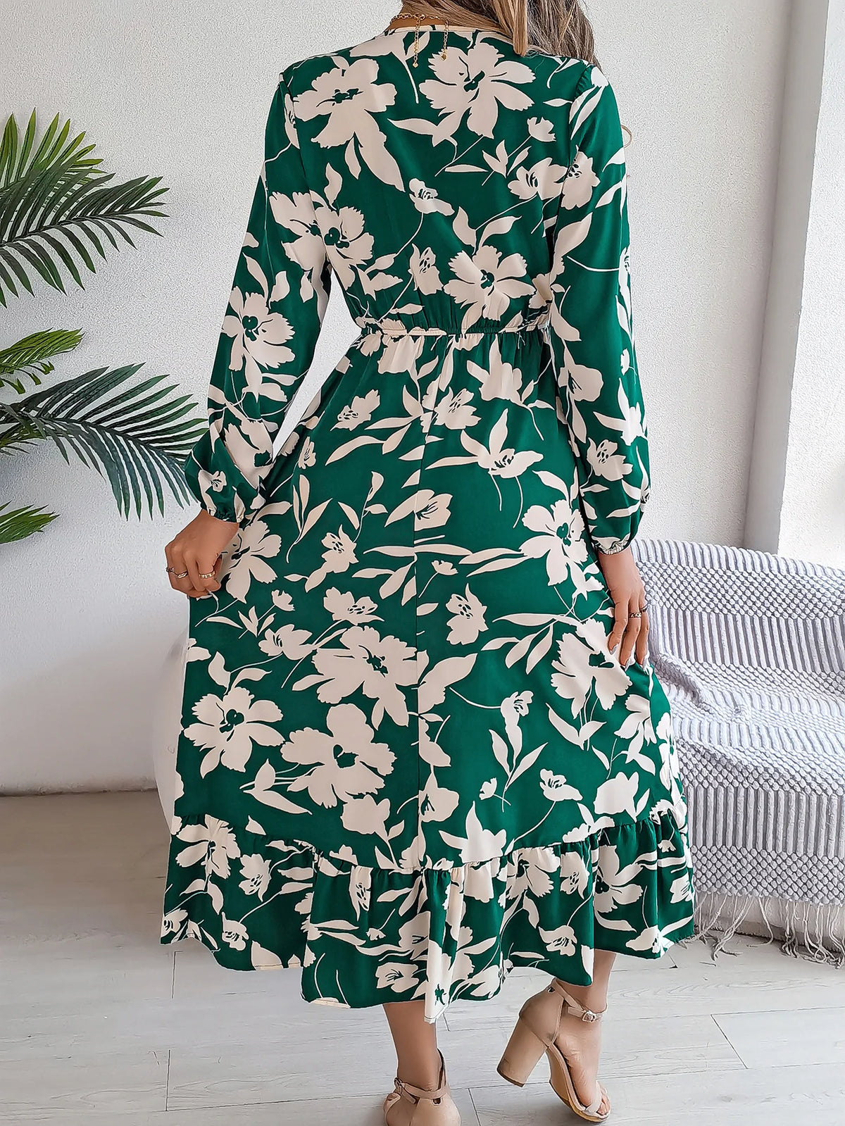 Spring Autumn Elegant V Neck Floral Print Dress 2026 Fashion Lantern Long Sleeve Ruffled Edge Maxi Dresses for Women Streetwear