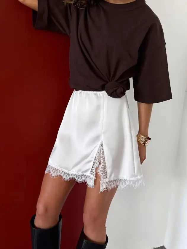 Chic Solid Lace Patchwork Slit Mini Skirt Lady High Waist Slim Fit Hip Hugging Short Skirts 2026 Women Casual Daily Office Wear