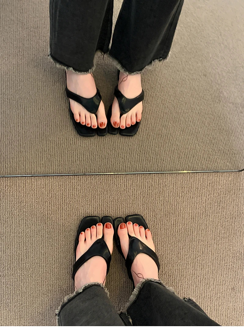 2025 Summer Women's Clip Toe Slippers Fashion Flats Slides Comfort Outdoor Beach Vacation Flip Flop