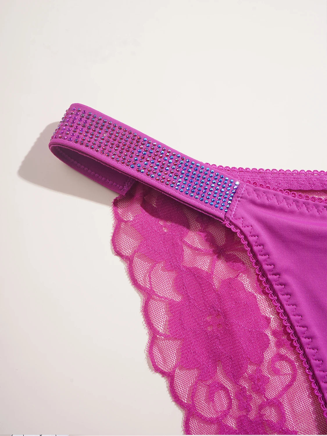 1PC Rhinestone Lace Sexy Girls Women Panties Solid Color Seamless Underwear Elegant Lace Floral Design Low Rise Briefs Lingerie