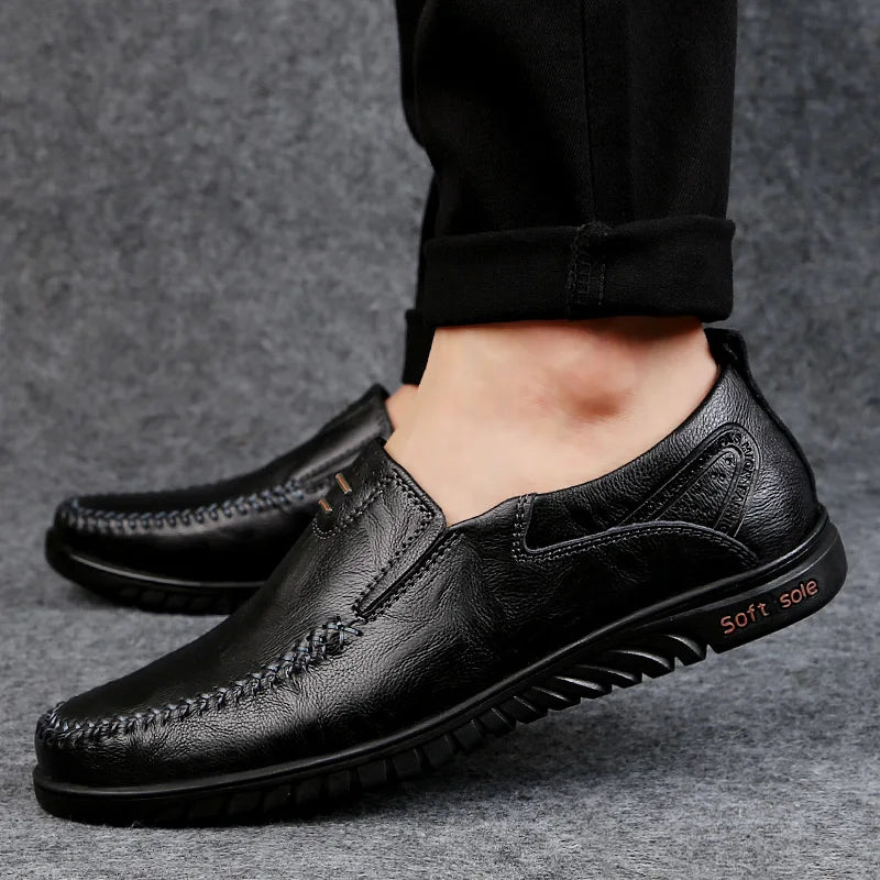 CLOHOO Men's Comfortable Soft-Soled Slip-On Loafers Versatile Casual Business Formal Leather Shoes