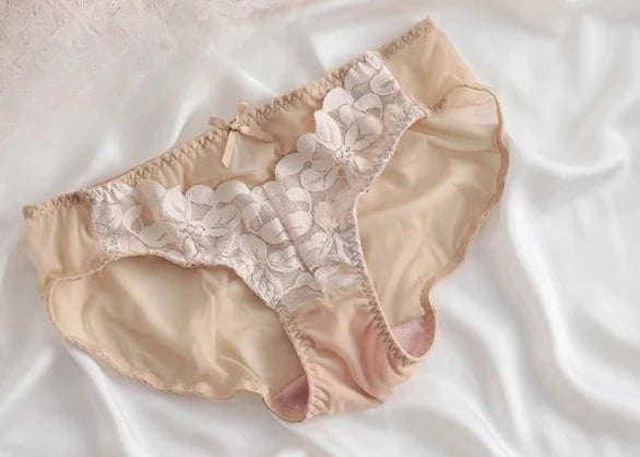 Women's Japanese Style Bra & Panty Set Luxury Lace Push Up Small Bust Support Adjustable Comfort No Gap Wirefree Free Shipping