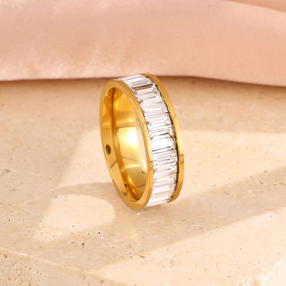 ZAKOL New Stainless Steel Clear Square Shiny Zircon Ring for Women Exquisite Iced Out Zirconia Wedding Band Ring Jewelry Gift