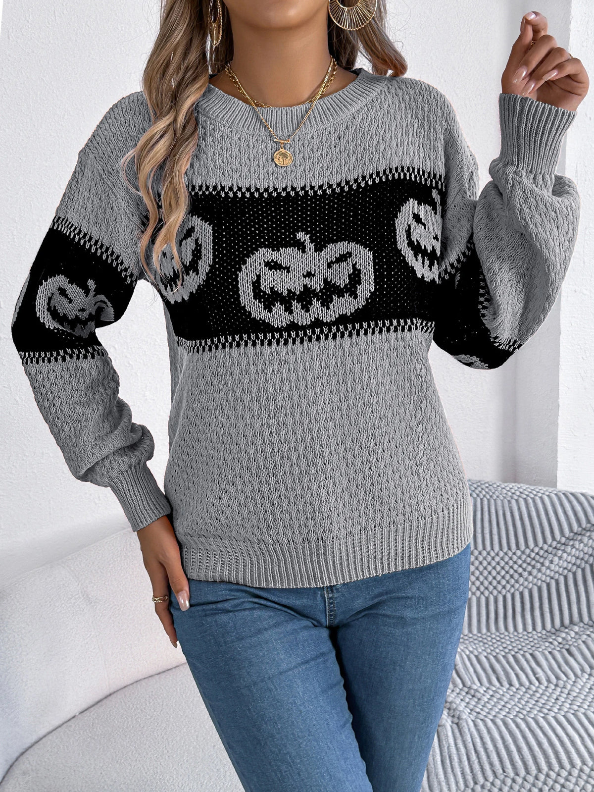 Halloween Women's Casual Autumn and Winter Elegant Contrasting Pumpkin Pattern Long Sleeved Pullover Sweater