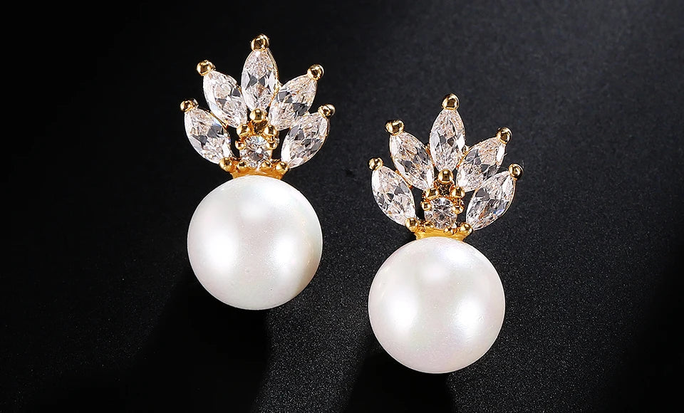 ZAKOL Temperament Imitation Pearl Flower Stud Earrings Elegant Leaf Marquise Zirconia Wedding Party Jewelry for Women