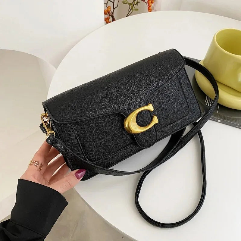 Koujia Rhombic Taby Chain Bag – Elegant Portable Crossbody for Chic Looks شنطة كوجيا تابـي الأنيقة – تصميم هندسي بسلسلة، كروس بودي وعصرية