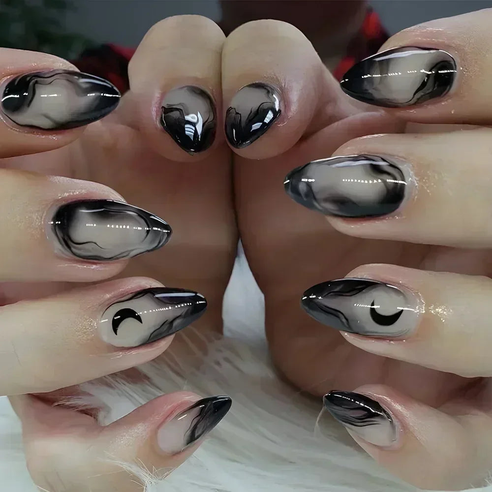 24 قطعة أظافر صناعية بشكل لوزي مع لاصق وديكور فضي – 24Pcs Almond Shape Fake Nails with Glue & Silver Bow Design