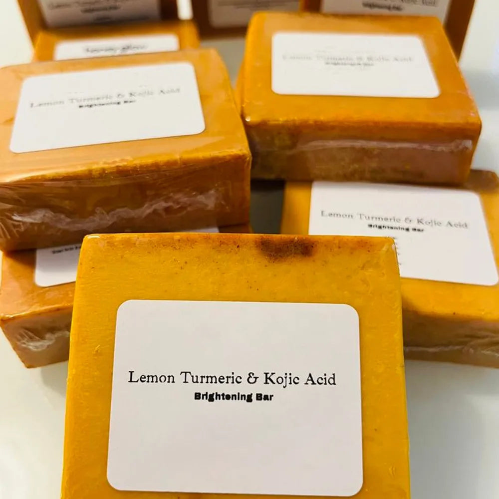 ✨ 100g Turmeric Handmade Soap – Lemon & Kojic Acid Facial & Body Bar 🔷 صابونة طبيعية يدوية 100 غرام بالكركم والليمون وحمض الكوجيك – للوجه والجسم