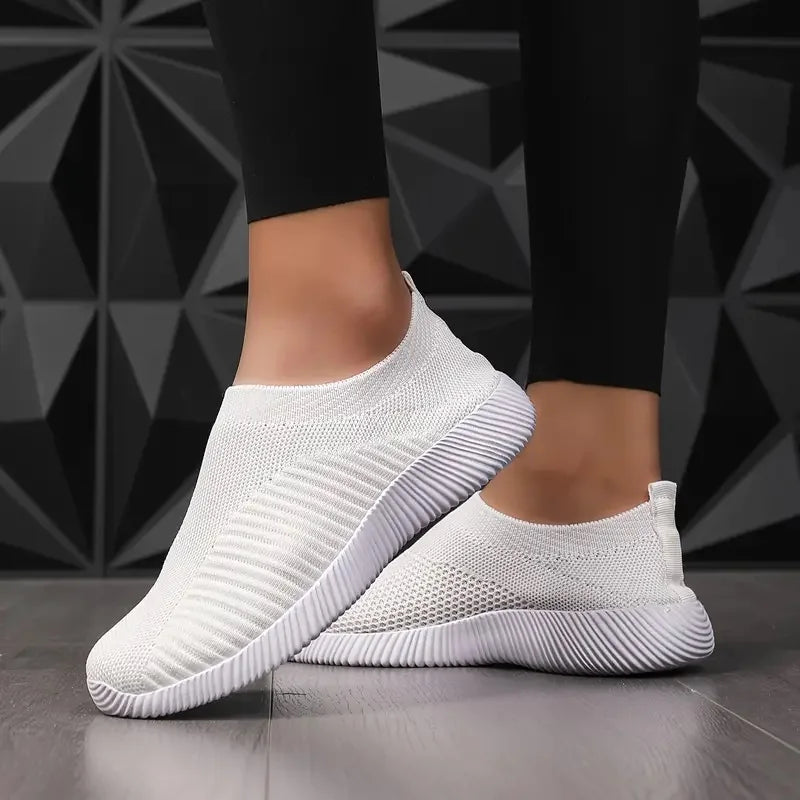 Women’s Breathable Mesh Sock Sneakers – Lightweight Woven Low-Top Running & Walking Shoes | سنيكرز نسائي شبكي بتصميم جورب – خفيفة الوزن ومنسوجة للمشي والجري والأداء الرياضي