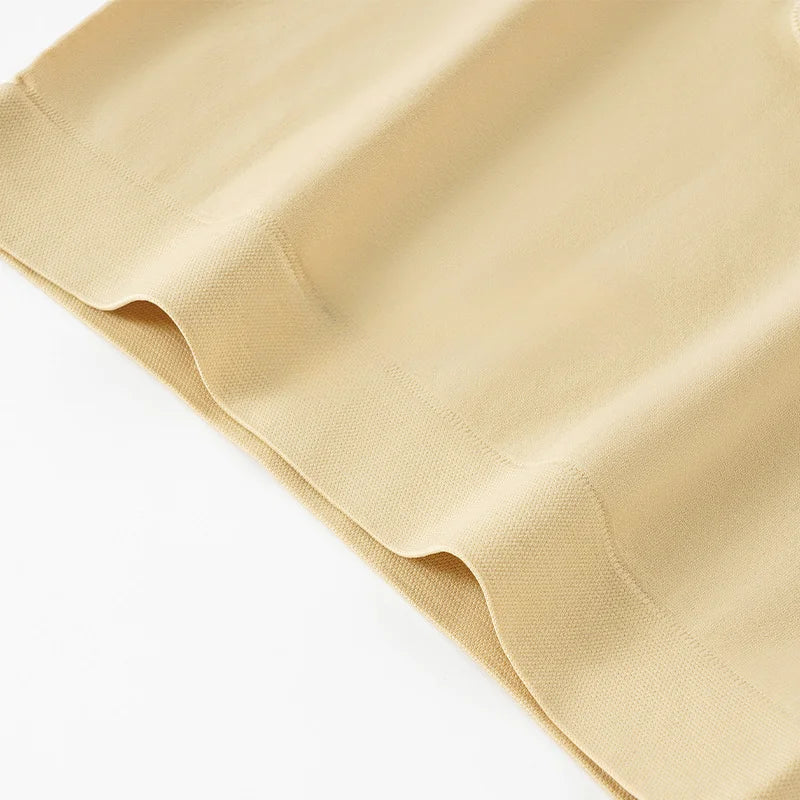 High Waist Seamless Ice Silk Safety Briefs – Women’s Anti-Slip Flat-Cut Underwear with Inner Seam for All-Day Comfort | شورت نسائي بخصر عالٍ وخياطة داخلية – تصميم آيس سيلك مريح ومضاد للانزلاق والتكشف طوال اليوم