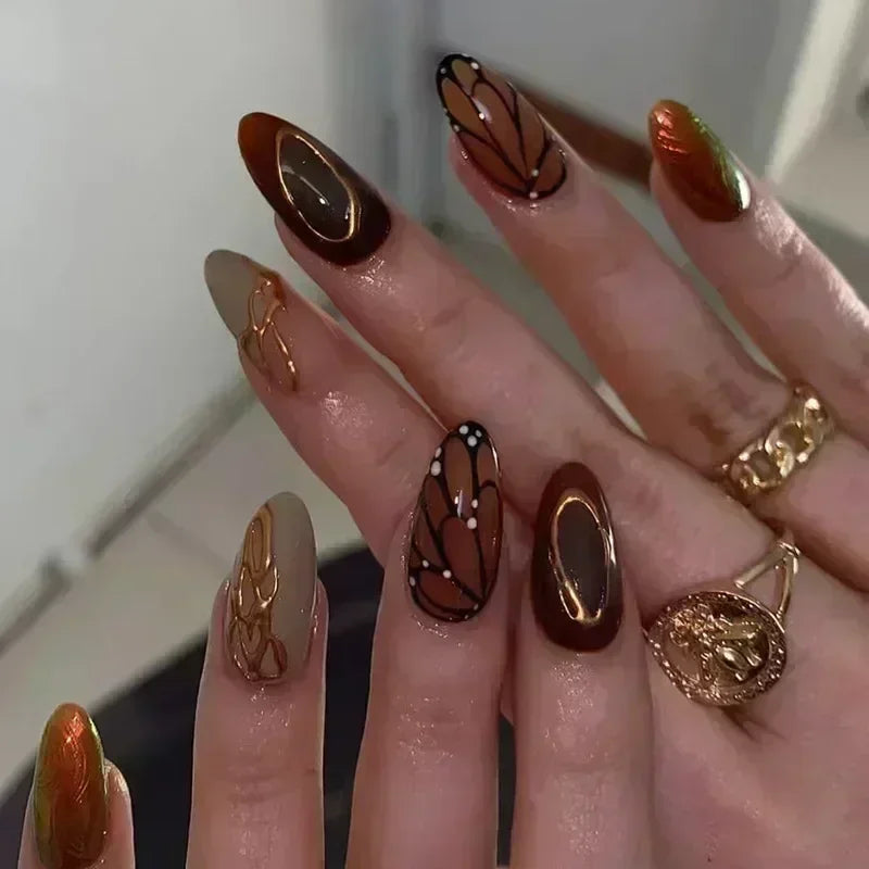 24 قطعة أظافر صناعية بشكل لوزي مع لاصق وديكور فضي – 24Pcs Almond Shape Fake Nails with Glue & Silver Bow Design