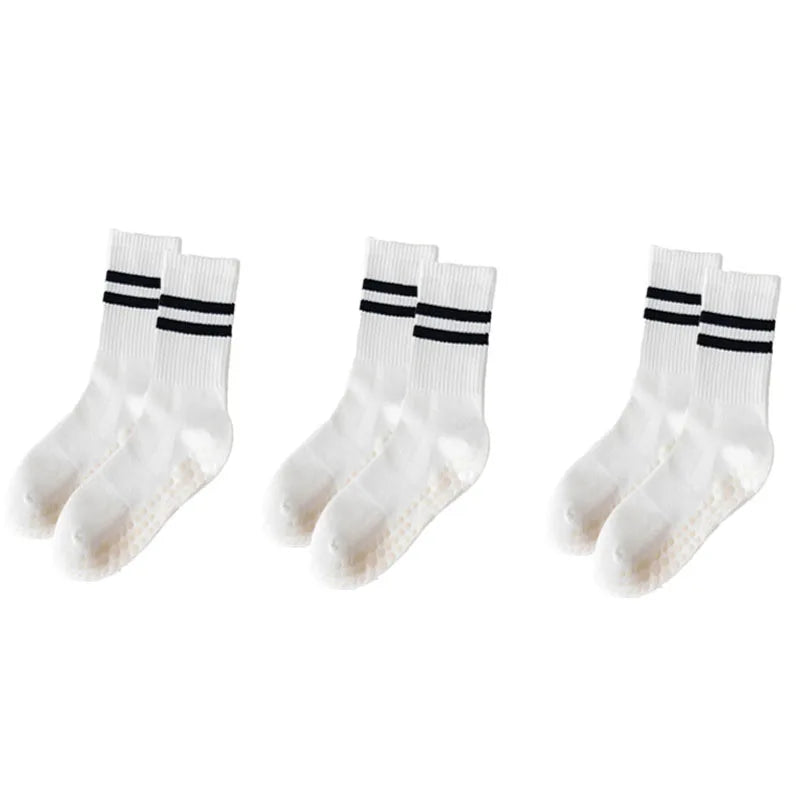 🧦 3-Pair Female Pilates/Yoga Anti-Slip Socks | ٣ أزواج جوارب نسائية لليوغا والبيلاتس ضد الانزلاق