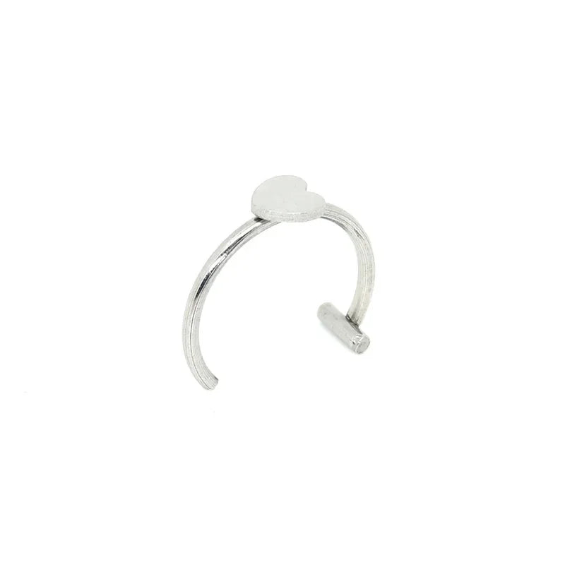 ✨ Stainless Steel Fake Nose & Lip Ring – C Clip Non-Pierced Body Jewelry 🔷 حلقة أنف أو شفة وهمية من الستانلس ستيل – تصميم C كليب بدون ثقب للنساء
