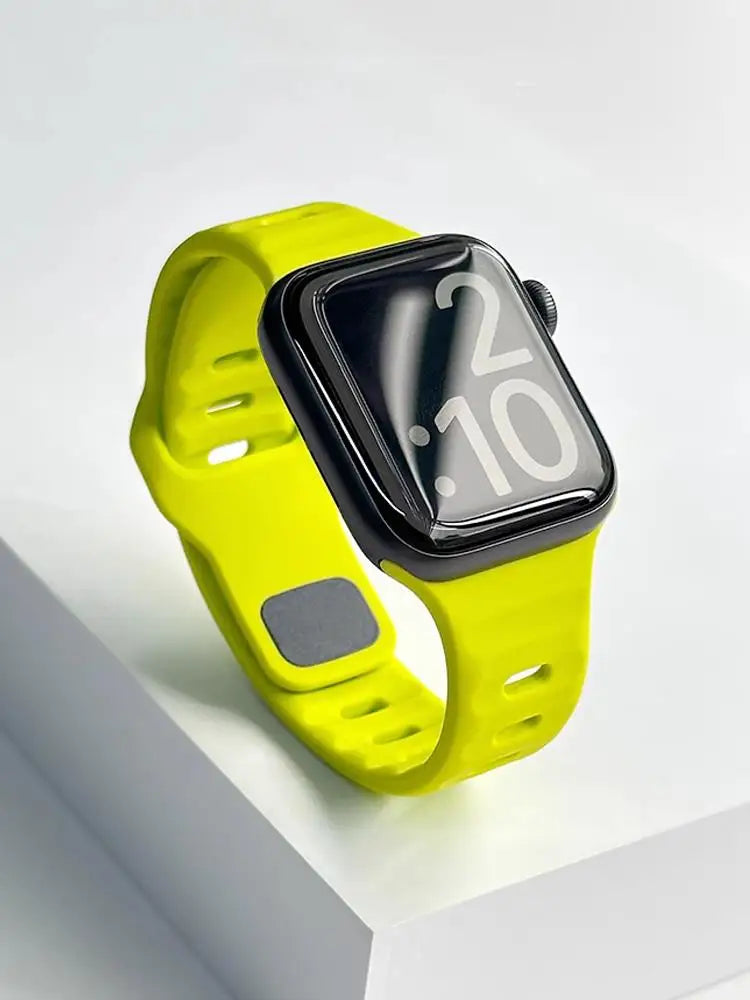 🏃‍♂️ Silicone Sport Strap for Apple Watch – Compatible with Series 9/8/7/6/5/4/3/SE/Ultra (38mm-49mm) | سوار رياضي سيليكون لساعة أبل – متوافق مع جميع المقاسات والسلاسل