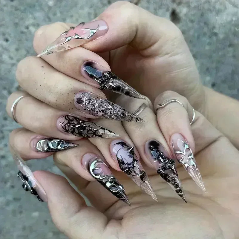 24 قطعة أظافر صناعية بشكل لوزي مع لاصق وديكور فضي – 24Pcs Almond Shape Fake Nails with Glue & Silver Bow Design