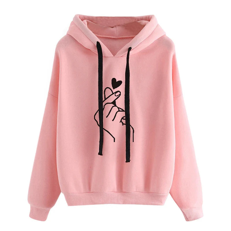 🧡 Korean Finger Heart Fleece Hoodie – Soft, Warm & Stylish | هودي فليس دافئ بتصميم قلب بالأصابع – موضة كورية خريفية أنيقة ومريحة