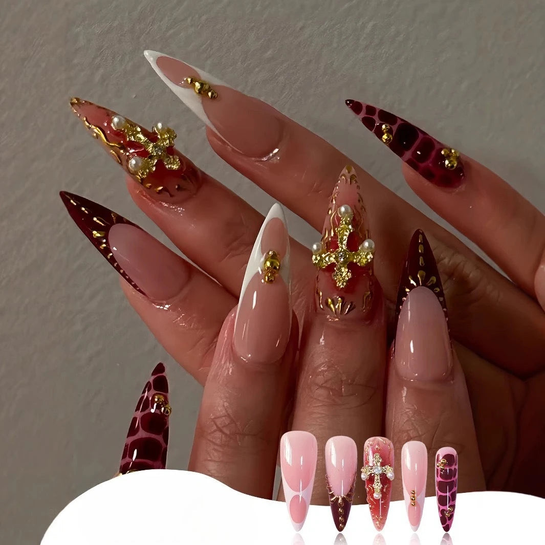 24 قطعة أظافر صناعية بشكل لوزي مع لاصق وديكور فضي – 24Pcs Almond Shape Fake Nails with Glue & Silver Bow Design