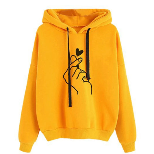 🧡 Korean Finger Heart Fleece Hoodie – Soft, Warm & Stylish | هودي فليس دافئ بتصميم قلب بالأصابع – موضة كورية خريفية أنيقة ومريحة