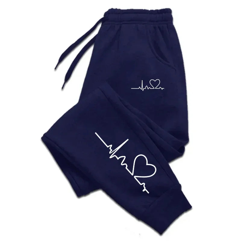 Women’s Heart Print Jogging Sweatpants – High-Quality Casual Fitness Tracksuit Trousers | بنطال رياضي نسائي بطبعة قلب – بجودة عالية للمشي والرياضة والإطلالات اليومية